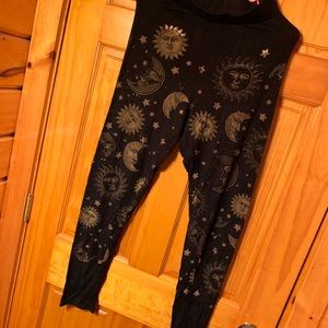 deb black & gold sun & moon loose fitted leggings